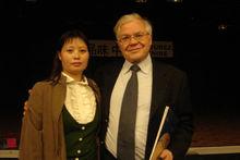 與法國美協主席阿爾弗萊德先生合影