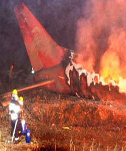 伊春客機失事事件 伊春客機失事事件