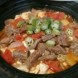 牛腩番茄煲豆腐 牛腩番茄煲豆腐