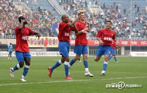 魯尼‘打電話’慶祝