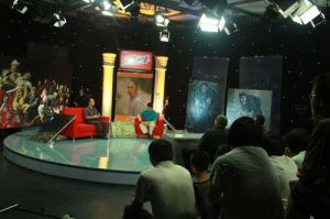 藝術家高宏在接受CNTV《奮鬥》欄目專訪。