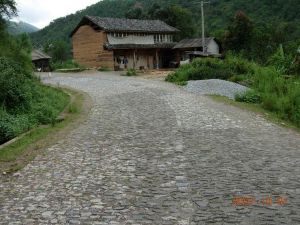 下打比么村 下打比么村