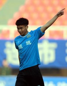 王仁龍[足球運動員]