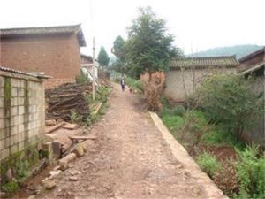 左梁子村 左梁子村