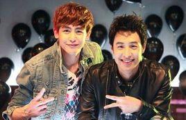 觸動[2011年潘瑋柏發行專輯808中的歌曲名]