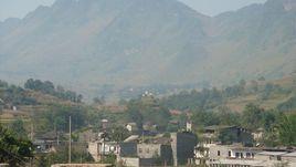 紅岩自然村[母享鎮灣溝村委會下轄自然村]