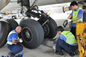 飛機維修 飛機維修