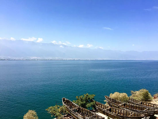 這個秋天,我想和你一起去大理。