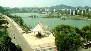 秀峰湖