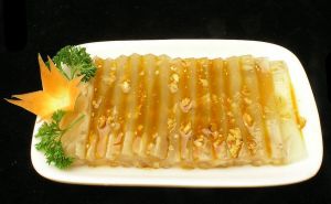 黃瓜皮炒臘肉皮 黃瓜皮炒臘肉皮