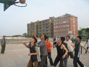 當陽市河溶初級中學