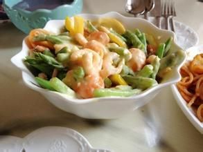 大杏仁時蔬甜蝦沙拉