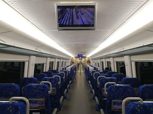 廣惠城際鐵路CRH6A型電力動車組內部環境