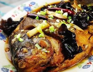 蔥燒白鯧魚 蔥燒白鯧魚