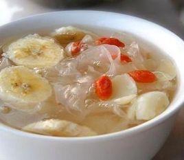 香蕉百合銀耳湯 香蕉百合銀耳湯
