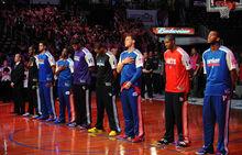 全體球員賽前唱國歌