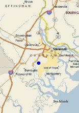 薩瓦那市，藍色圓點為 Hunter 空軍基地