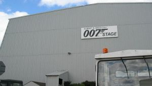 松林製片廠是007系列電影的長期拍攝基地