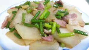 臘肉炒冬瓜 臘肉炒冬瓜