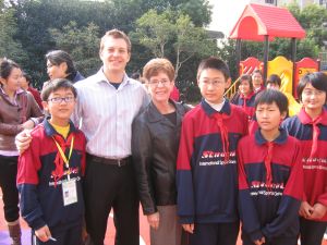 上海市長橋中學