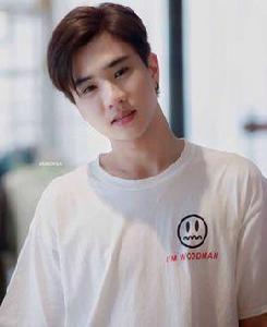 王俊勇[泰國男演員]