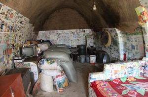 調研組在甘肅省慶陽市華池縣山莊鄉雷屹嶗村村民家中看到的景象