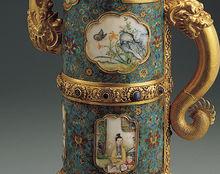 清乾隆掐絲琺瑯多穆壺(放大圖)