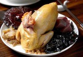 靈芝三七清雞湯 靈芝三七清雞湯