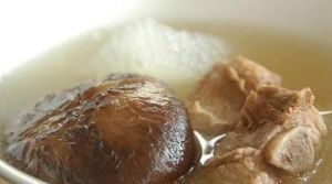 雙冬木耳湯 雙冬木耳湯