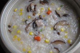 香菇玉米排骨粥 香菇玉米排骨粥