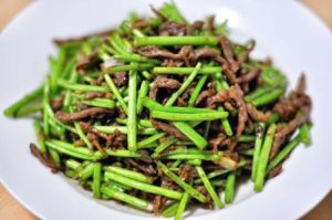 蘆蒿炒肉絲 蘆蒿炒肉絲