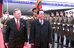 維陶塔斯·蘭茨貝吉斯與李鵬