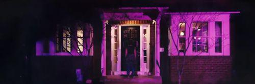 here[阿萊西婭卡拉演唱歌曲]