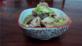 花生蓮藕煲豬手 花生蓮藕煲豬手