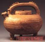 戰國龍梁瓷壺 戰國龍梁瓷壺