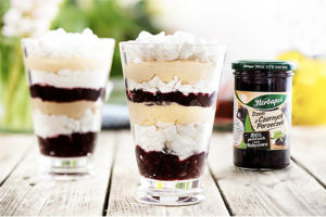 冰激凌混合果醬