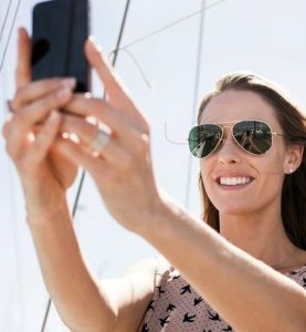 社交媒體自戀狂 社交媒體自戀狂