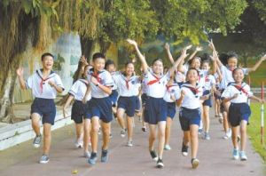 朝氣蓬勃 朝氣蓬勃