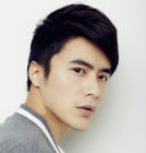 何索 飾 韓家斌