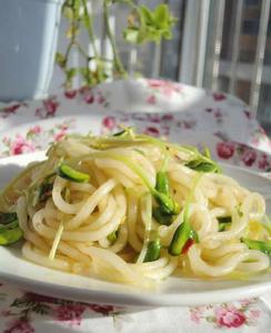 黑豆苗炒粉條 黑豆苗炒粉條