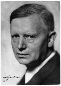 卡爾·德萊葉 卡爾·德萊葉