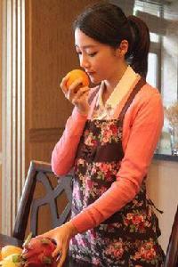 小百靈[電視劇《摘下你的面具》角色]