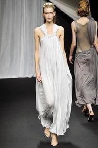 安妮·瓦萊麗·哈什 安妮·瓦萊麗·哈什