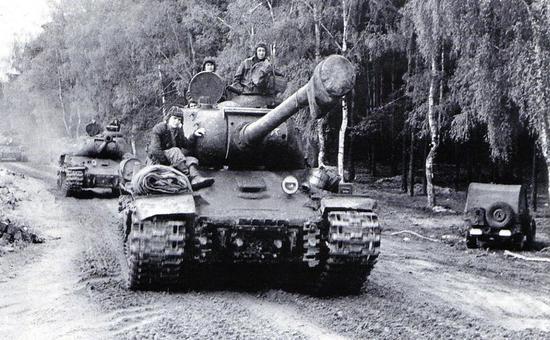 蘇聯發達到什麼程度?核武器可毀滅地球十次! 蘇聯發達到什麼程度?核武器可毀滅地球十次!