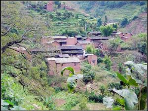布大山村全貌