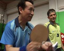 王大勇教練(左)