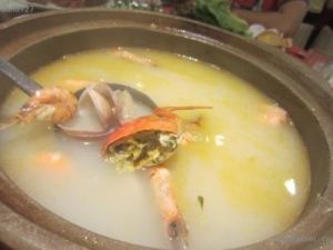 烏參煲西芹 烏參煲西芹