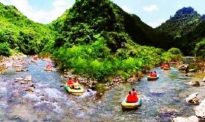 虎嘯峽漂流 虎嘯峽漂流