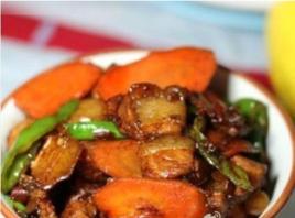 胡蘿蔔回鍋肉 胡蘿蔔回鍋肉