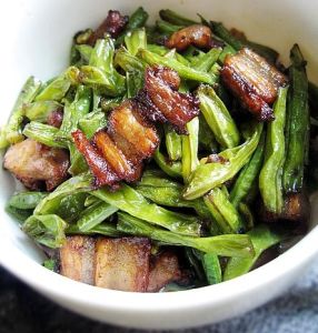 豆角炒腩肉 豆角炒腩肉